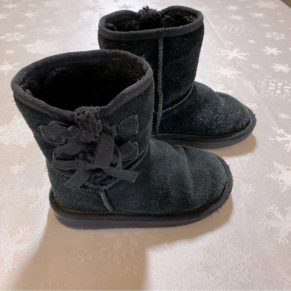 Koolaburra by Ugg Boots Black Bow Girls Toddler Sz 4 Gorgeous